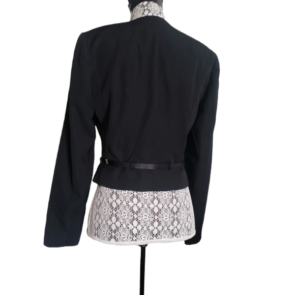 CHANEL Crop Wool Blazer - Picture 10 of 16